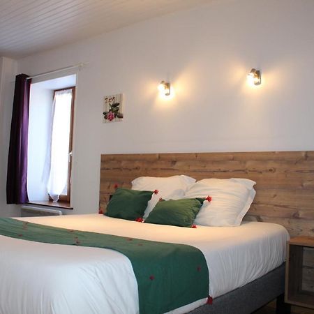 Logis Hotel Auberge De L'Allagnonette Saint-Poncy Экстерьер фото